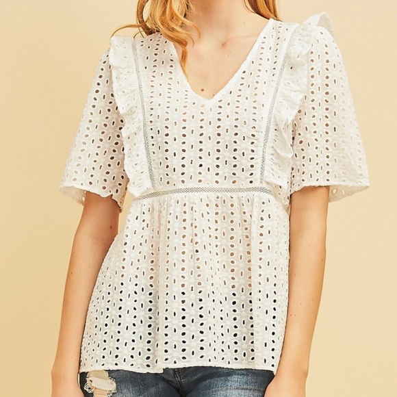 Entro - Eyelet Pull On Shorts